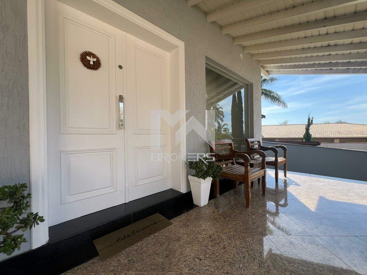 Casa em Condomínio à venda no Condomínio Vista Alegre: varanda de entrada