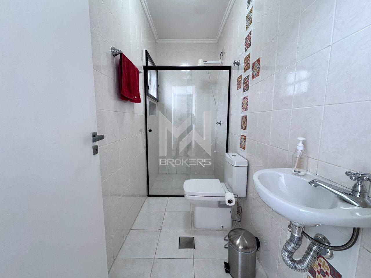 Casa em Condomínio à venda no Condomínio Vista Alegre: banheiro