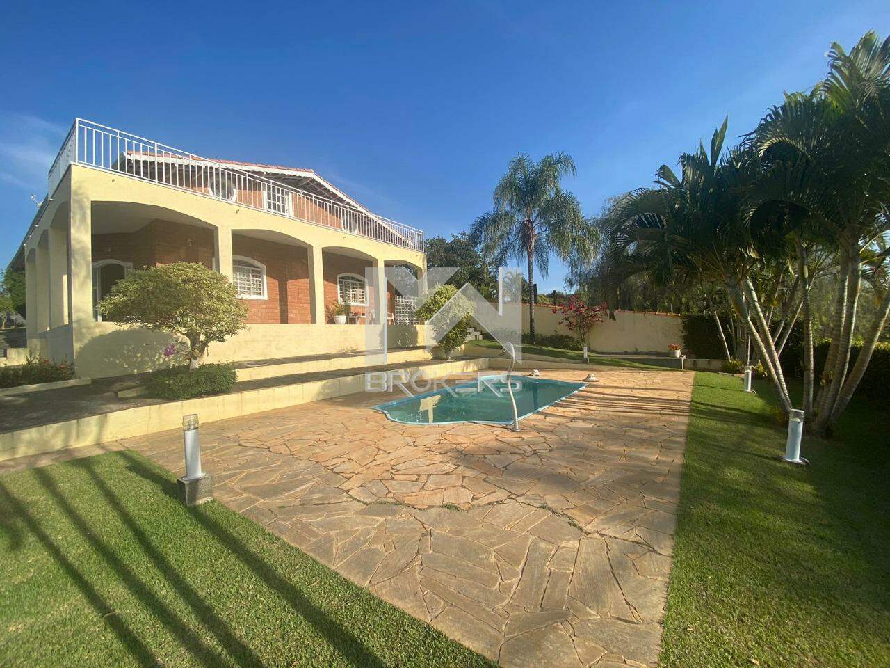 Casa em Condomínio à venda no Santa Cândida: fachada