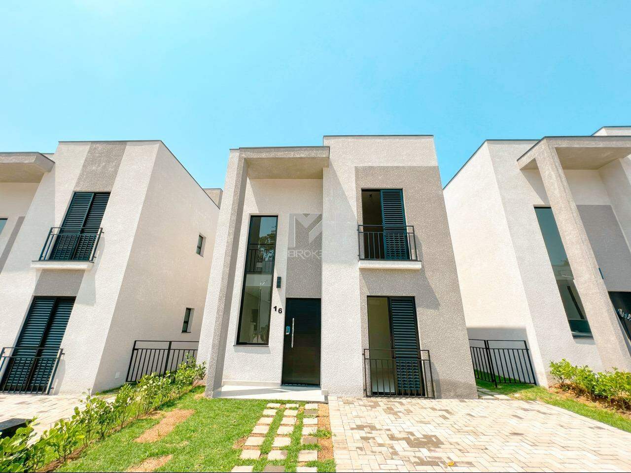 Casa em Condomínio à venda no São Joaquim: fachada