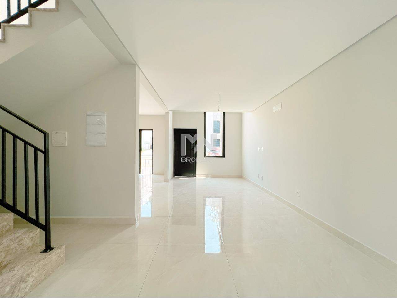 Casa em Condomínio à venda no São Joaquim: salas