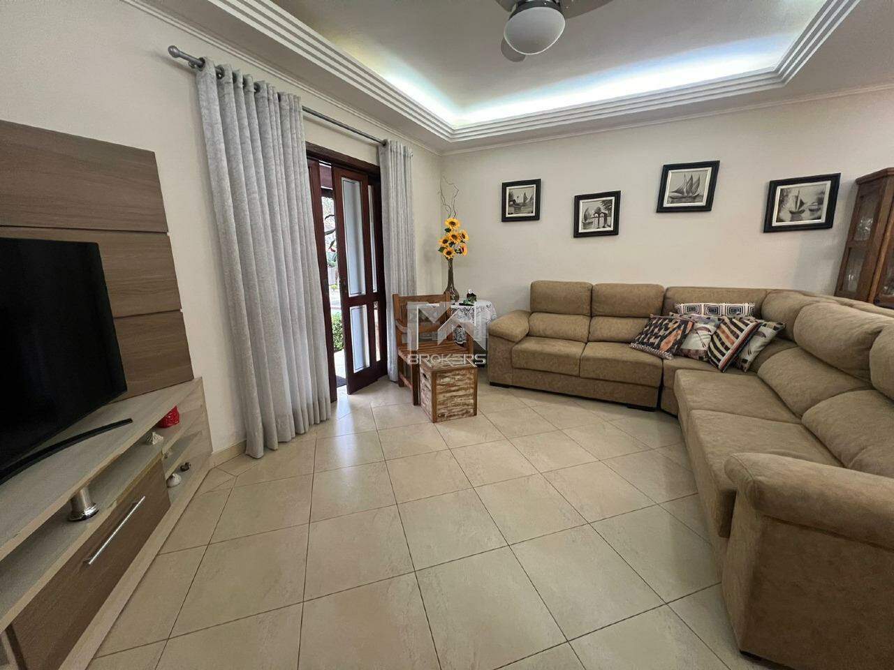 Casa em Condomínio à venda no Condomínio Jardim das Palmeiras: salas