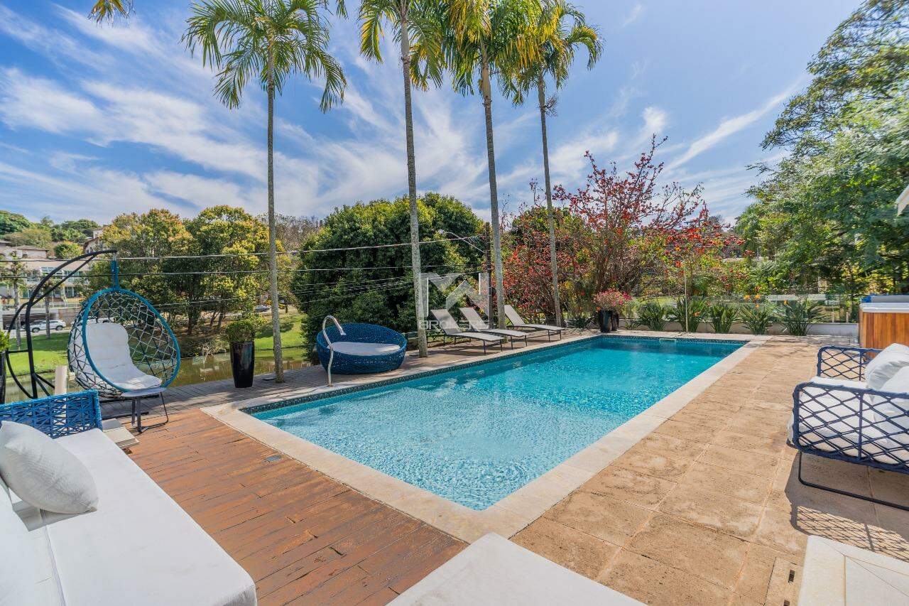 Casa em Condomínio à venda no Condomínio Marambaia: piscina