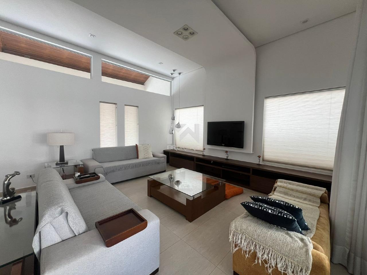 Casa em Condomínio para aluguel no Condomínio Jardim Paulista II: sala de estar