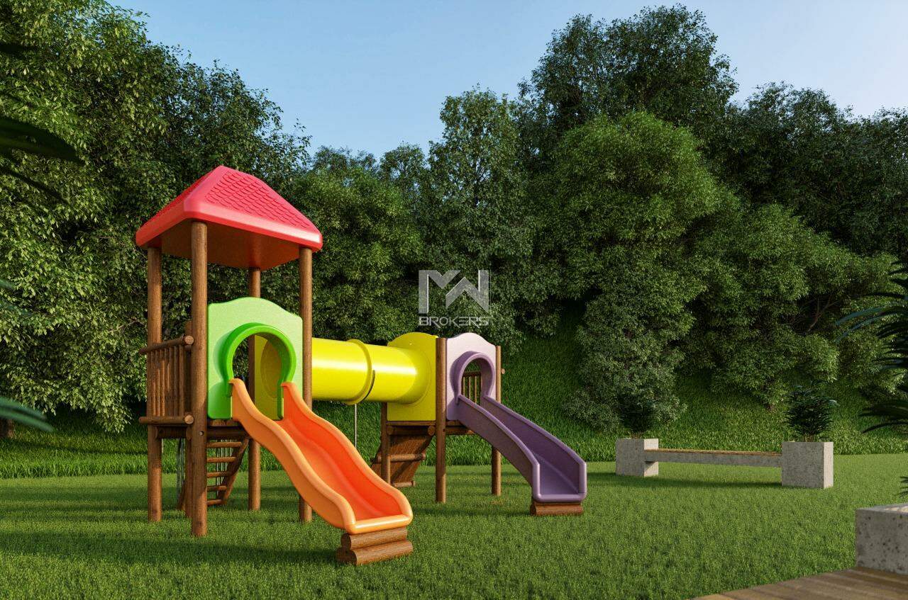 Terreno à venda no Pinheirinho: playground