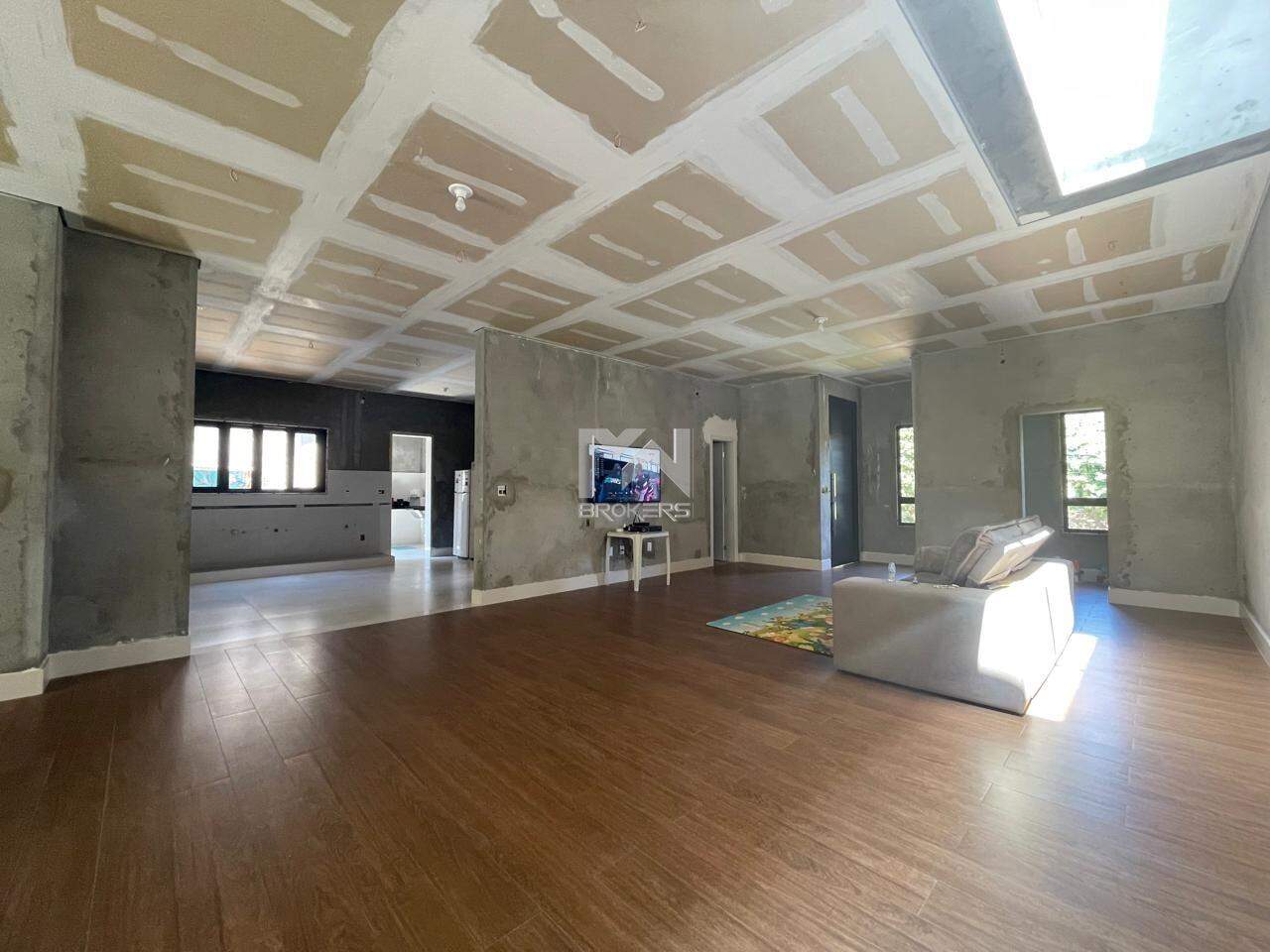 Casa em Condomínio à venda no Condomínio Jardim Primavera: sala ampla