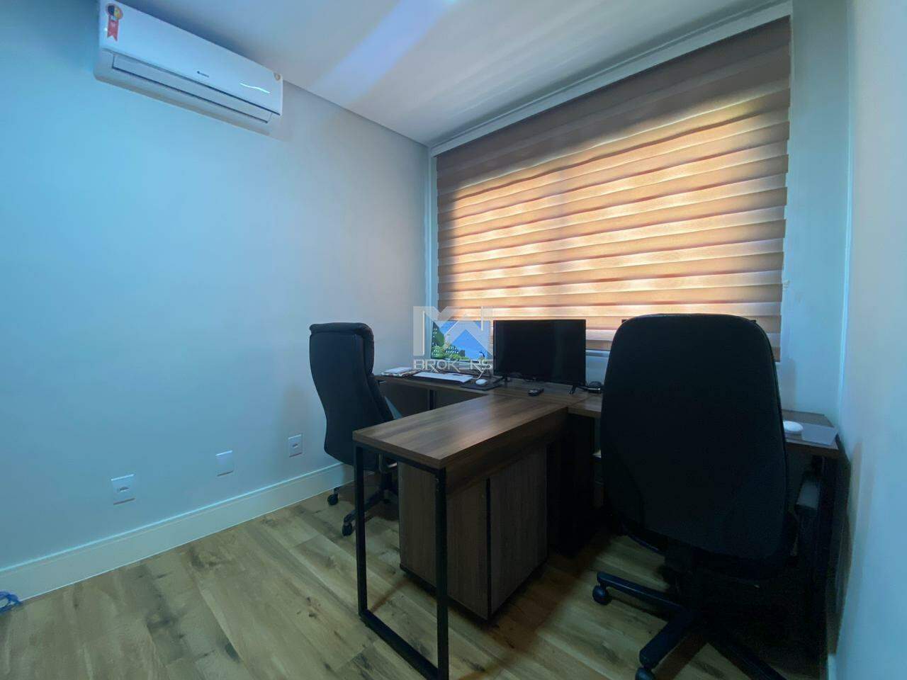 Casa em Condomínio à venda no Condomínio Terras de Vinhedo: escritório