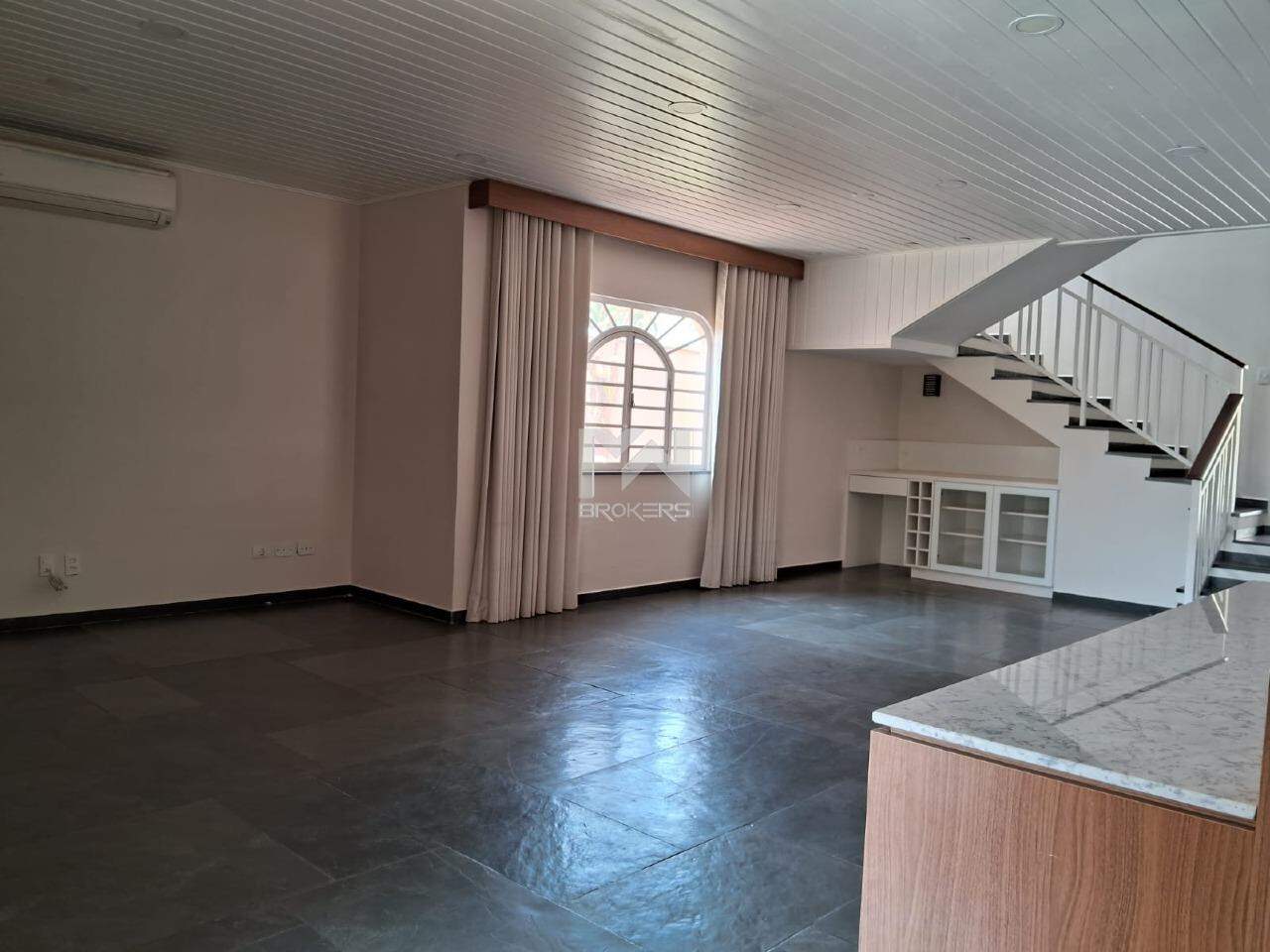 Casa em Condomínio à venda no Condomínio Marambaia: salas