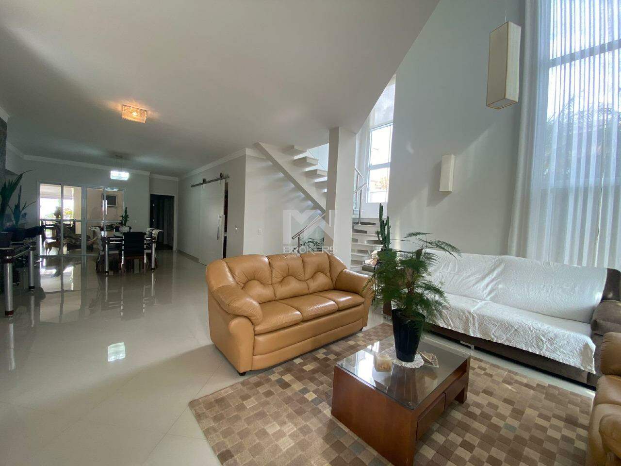 Casa em Condomínio à venda no Condomínio Terras de Vinhedo: salas