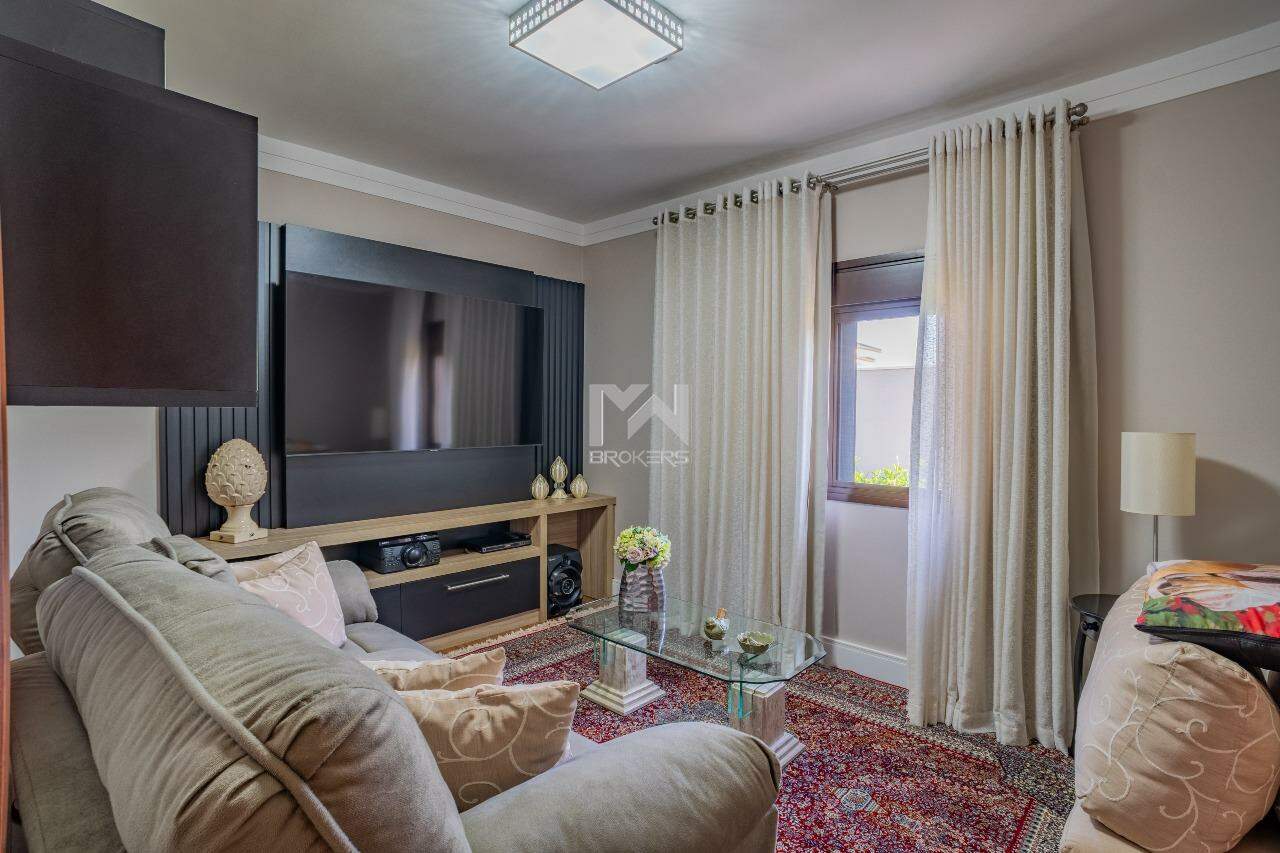 Casa em Condomínio à venda no Condomínio Marambaia: sala de TV