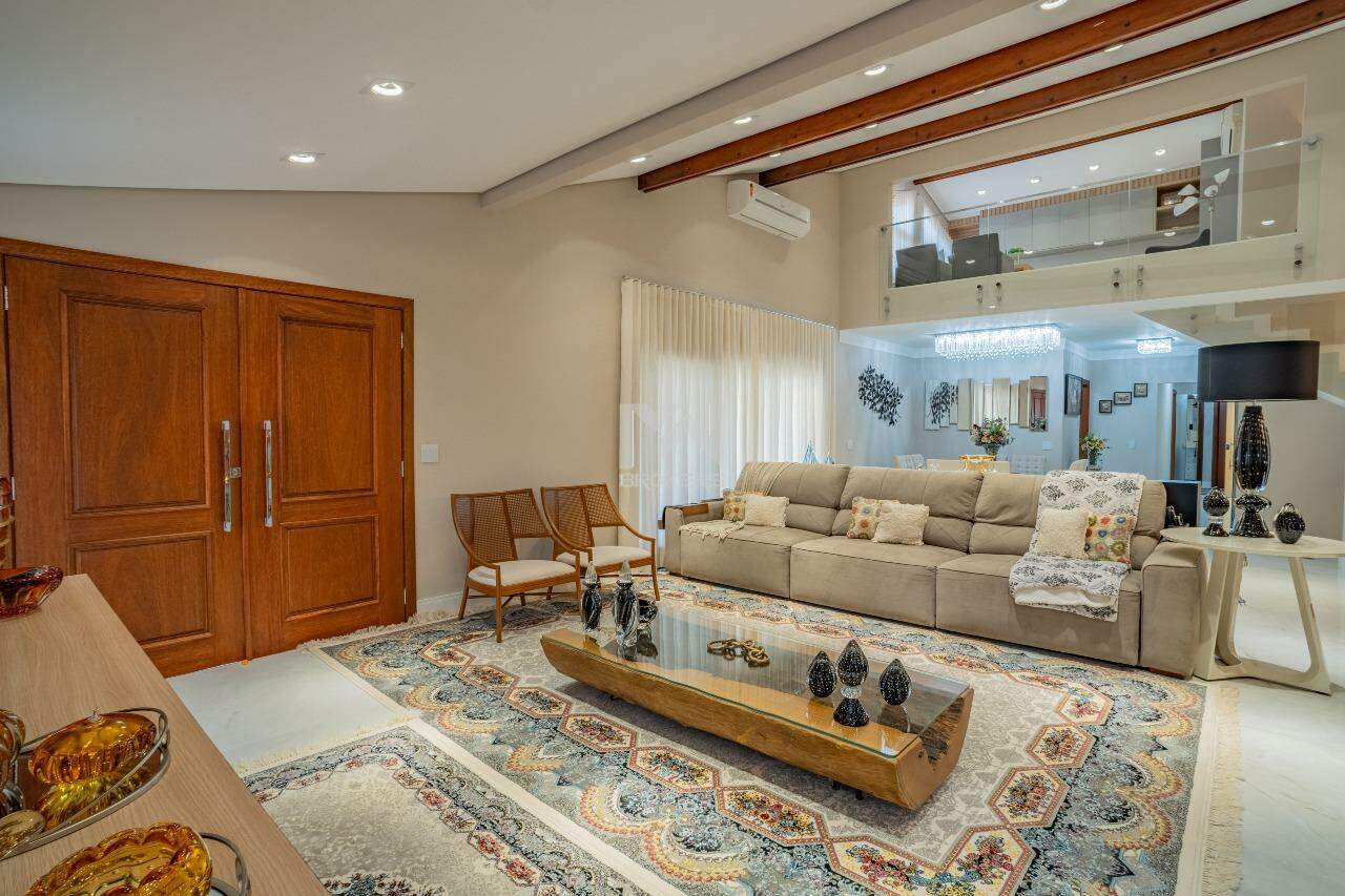 Casa em Condomínio à venda no Condomínio Marambaia: hall de entrada