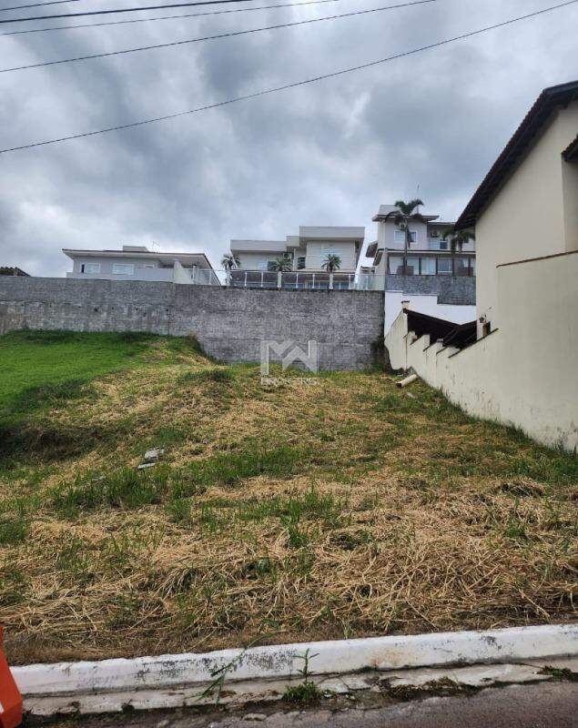 Terreno à venda no Condominio Villaggio Capriccio: terreno