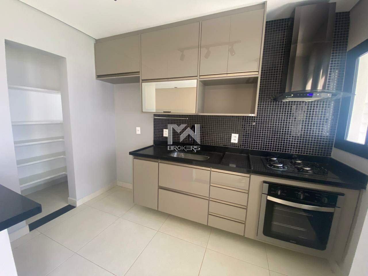 Casa em Condomínio à venda no Pinheirinho: cozinha