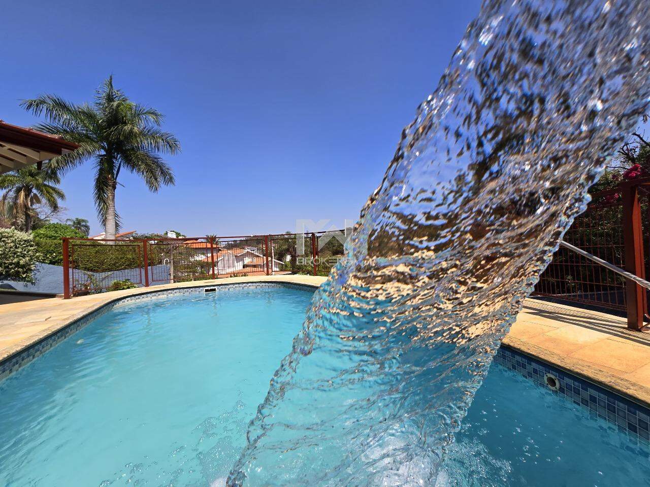 Casa em Condomínio à venda no Condomínio Vista Alegre: piscina