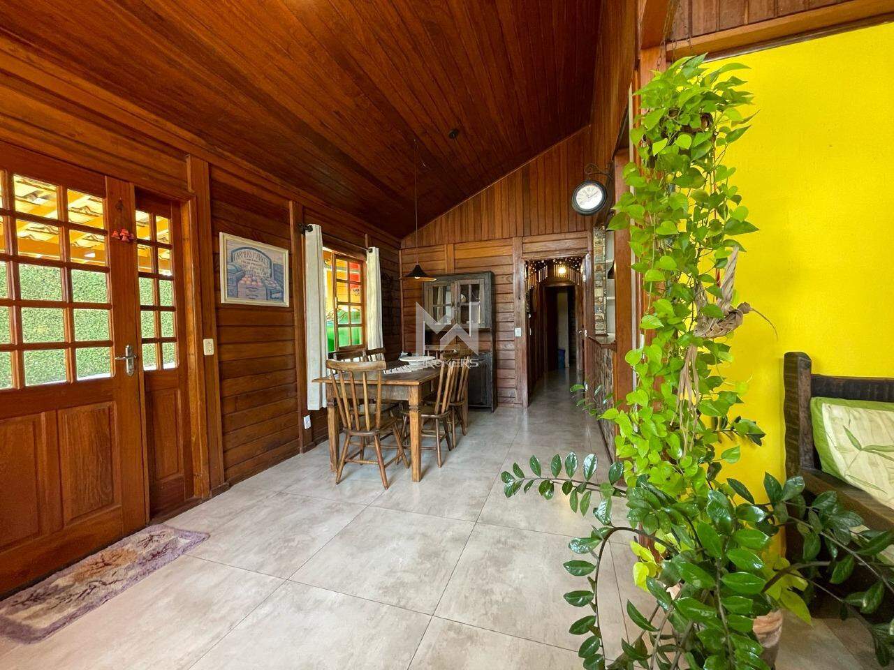 Casa em Condomínio à venda no Vista Alegre: salas