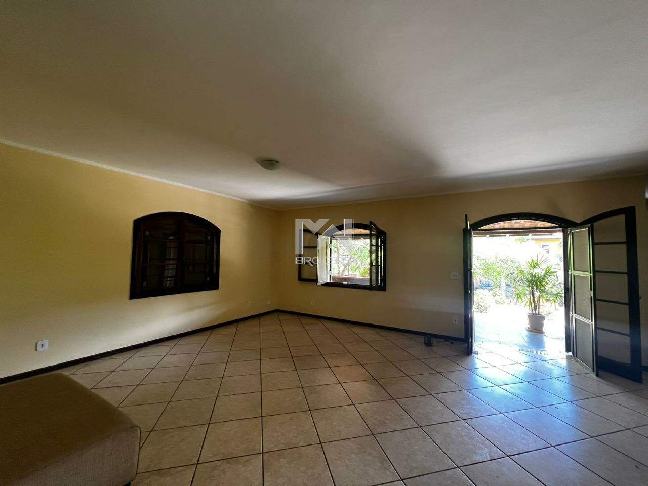Casa em Condomínio para aluguel no Condomínio Marambaia: sala dois ambientes