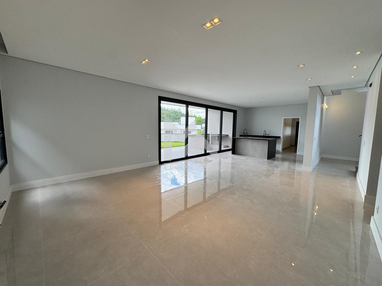 Casa em Condomínio à venda no Condomínio Reserva dos Vinhedos: sala