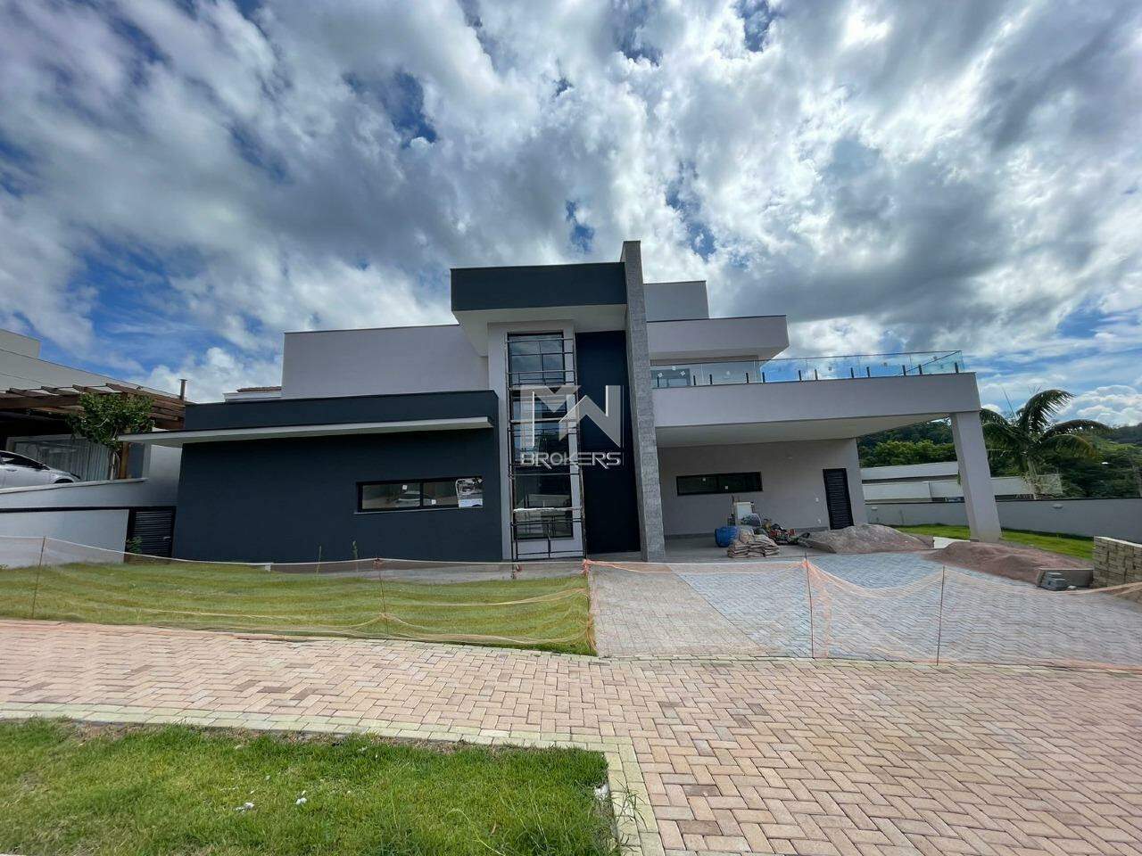 Casa em Condomínio à venda no Condomínio Reserva dos Vinhedos: fachada