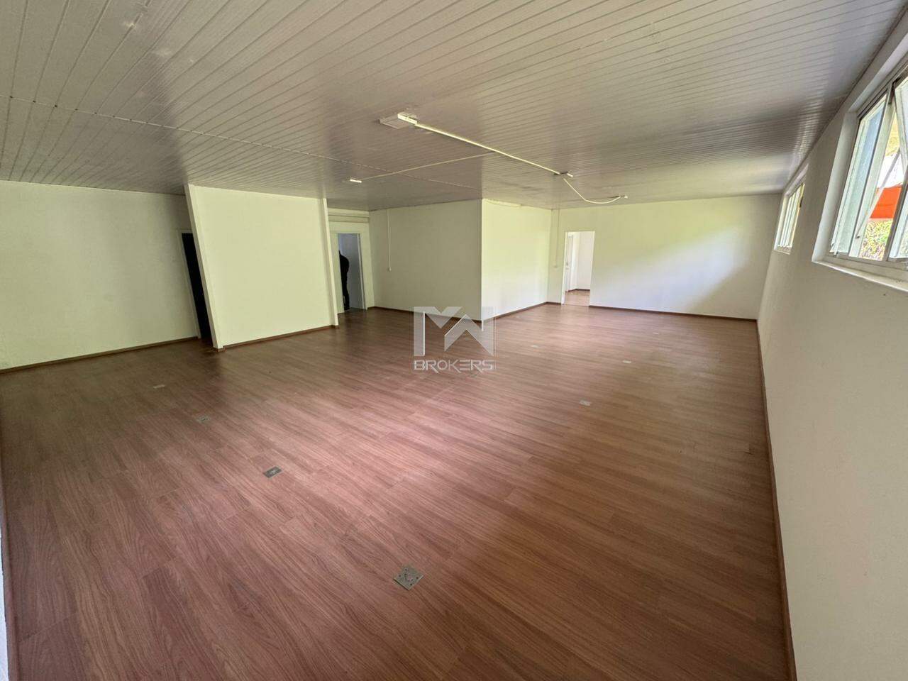 Galpão para aluguel no Nova Vinhedo: escritório