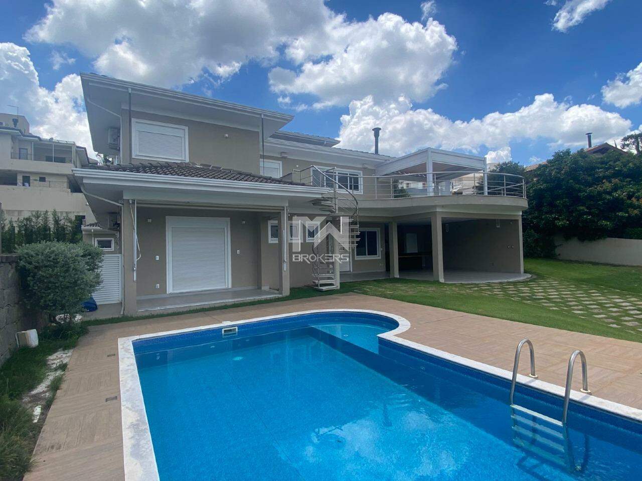 Casa em Condomínio à venda no Pinheirinho: piscina