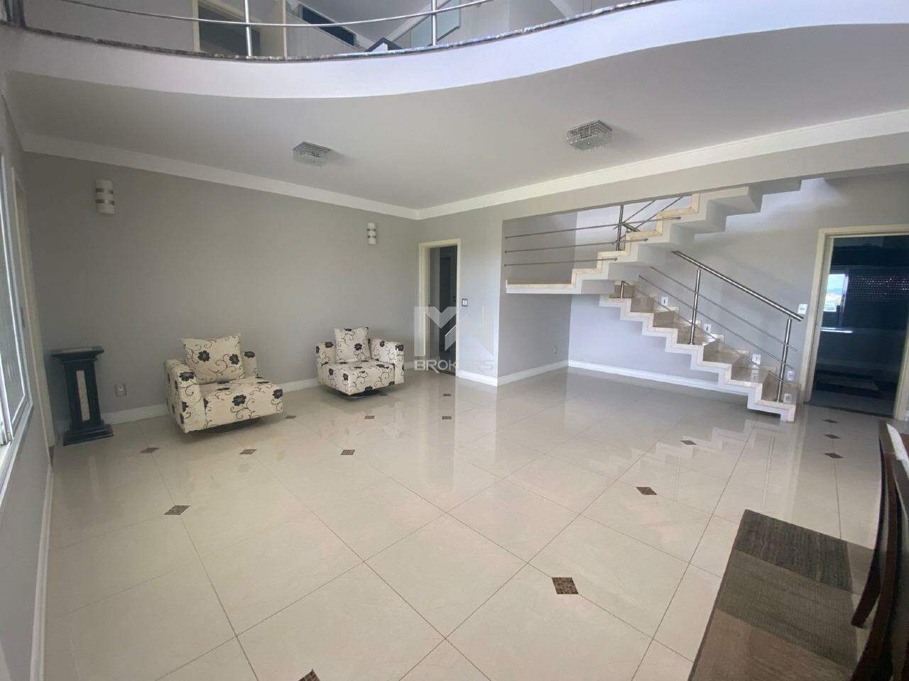 Casa em Condomínio à venda no Pinheirinho: salas