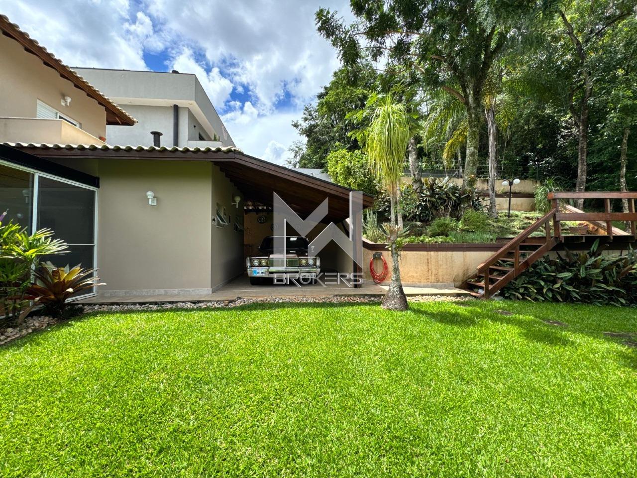 Casa em Condomínio à venda no Residencial Delle Stelle: garagem