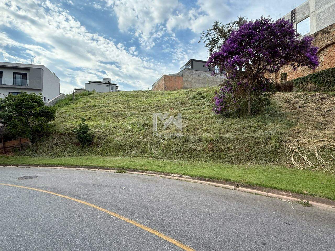 Terreno à venda no Condomínio Campo de Toscana: Terreno