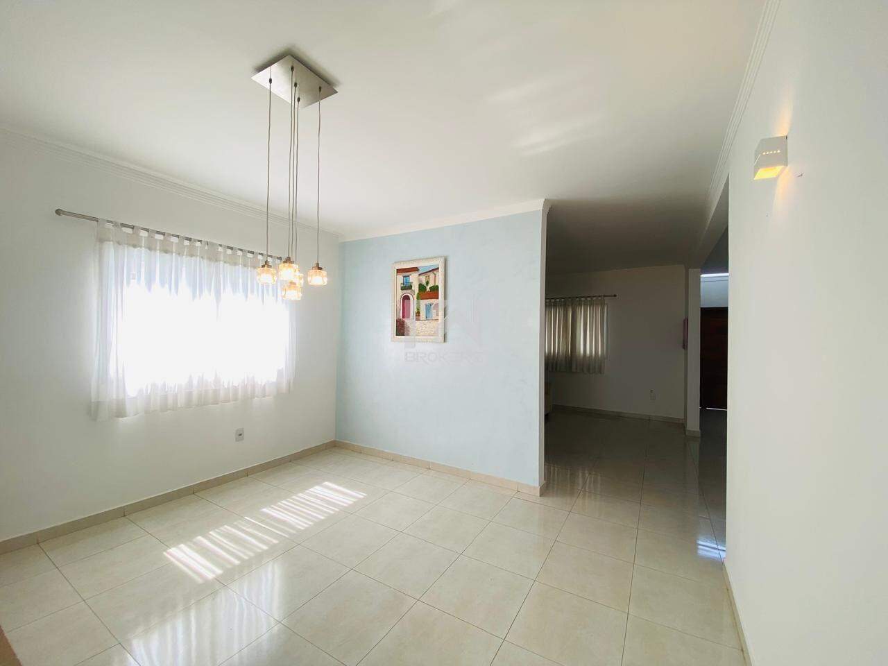 Casa em Condomínio à venda no Condomínio Terras de São Francisco: salas