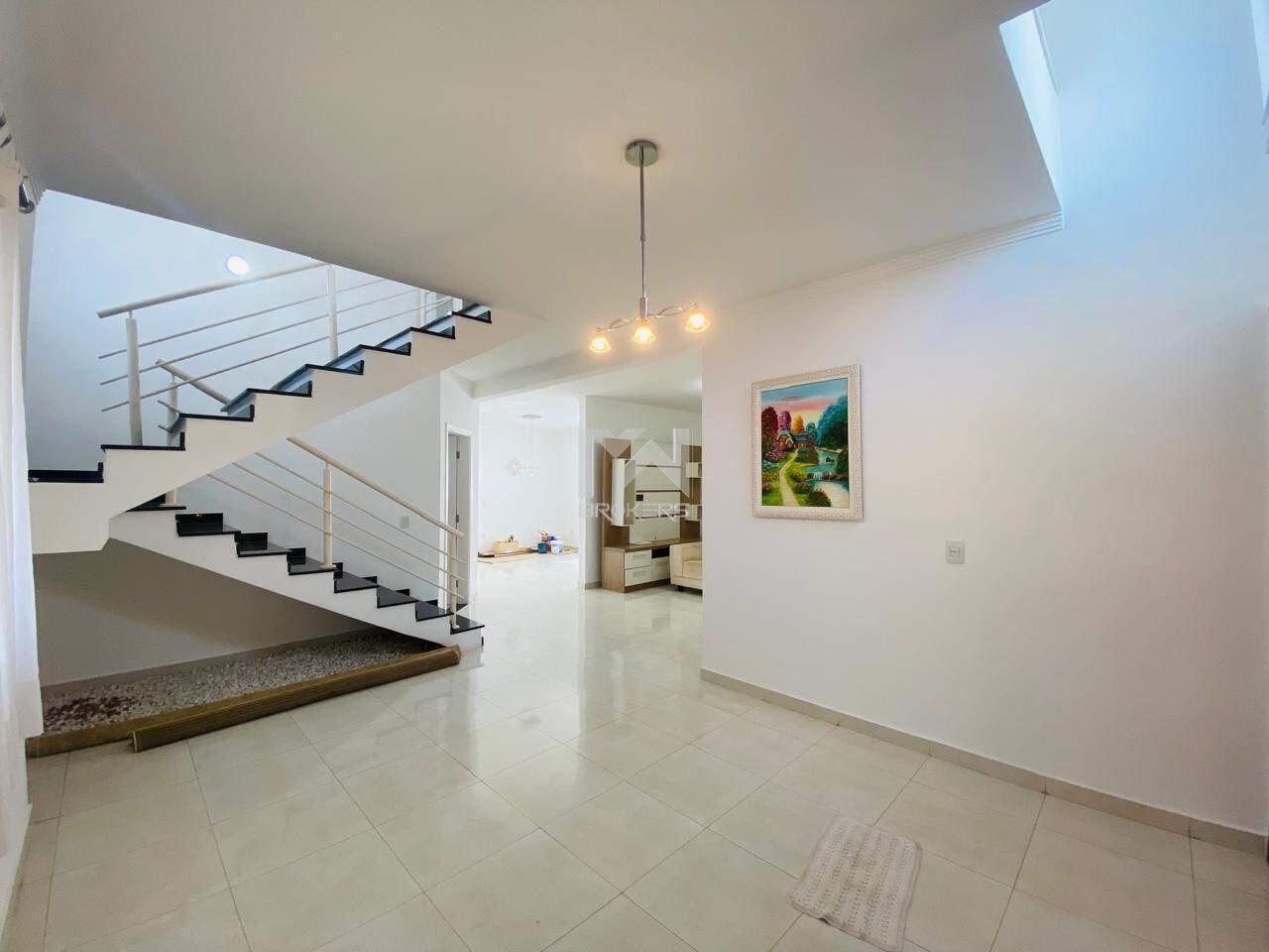 Casa em Condomínio à venda no Condomínio Terras de São Francisco: salas