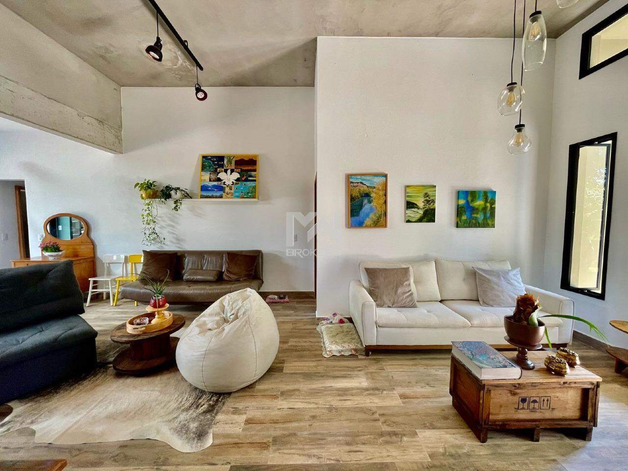 Casa em Condomínio à venda no Condomínio Chácaras do Lago: Sala