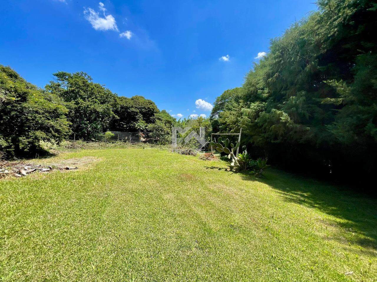 Terreno à venda no Condomínio Chácaras do Lago: Terreno