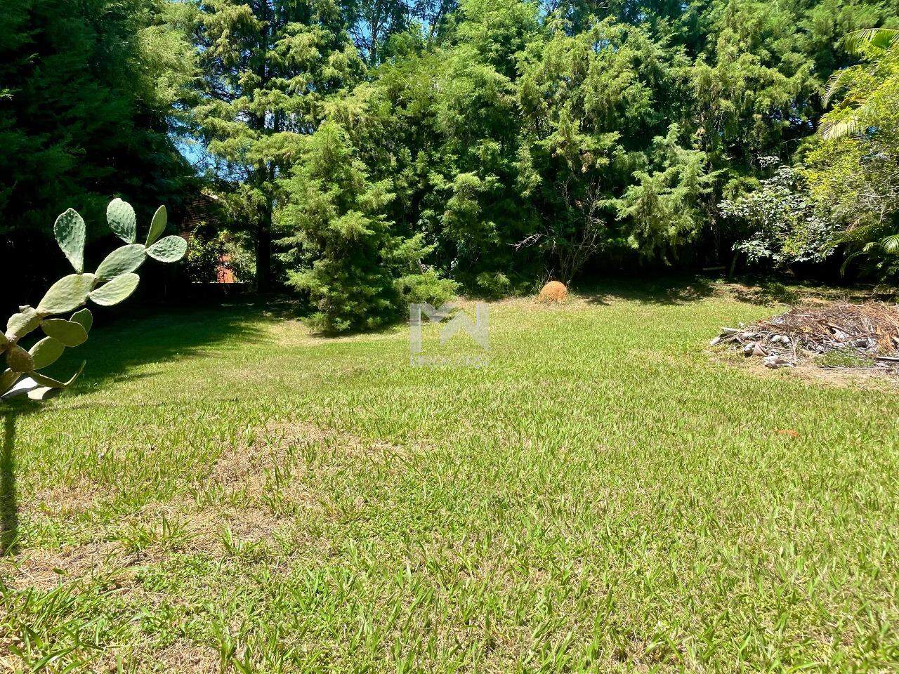 Terreno à venda no Condomínio Chácaras do Lago: Terreno