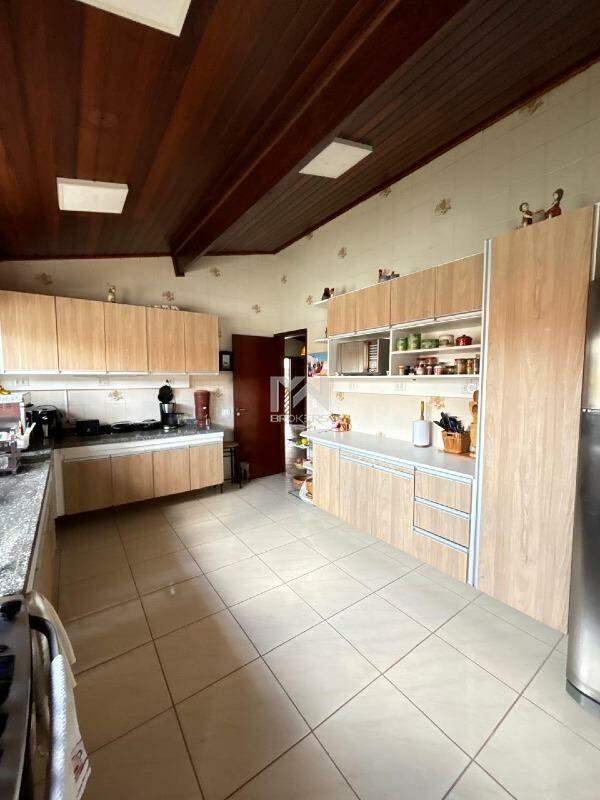 Casa em Condomínio à venda no Condomínio Marambaia: cozinha