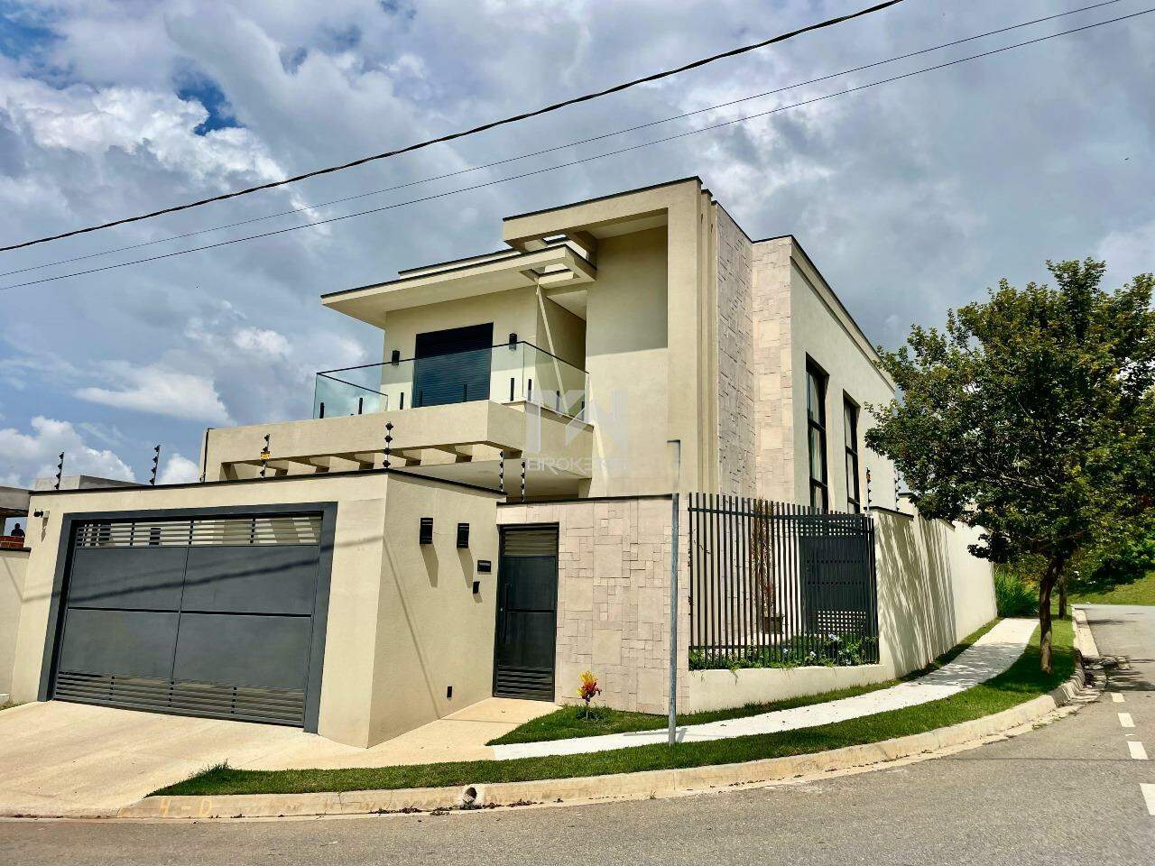 Casa à venda no Pinheirinho: 