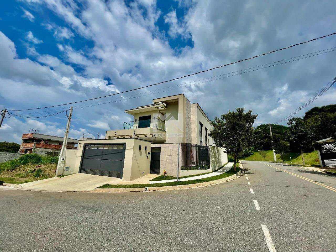 Casa à venda no Pinheirinho: 