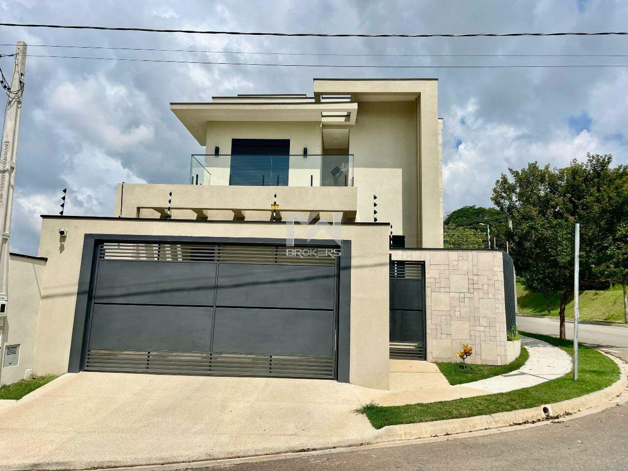 Casa à venda no Pinheirinho: 