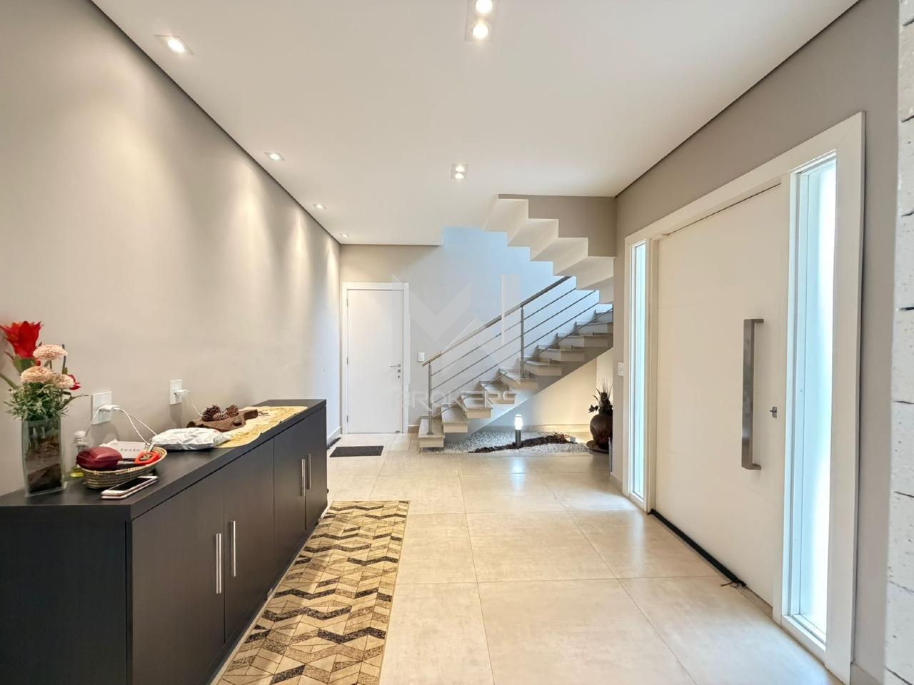 Casa em Condomínio à venda no Condomínio Marambaia: hall de entrada