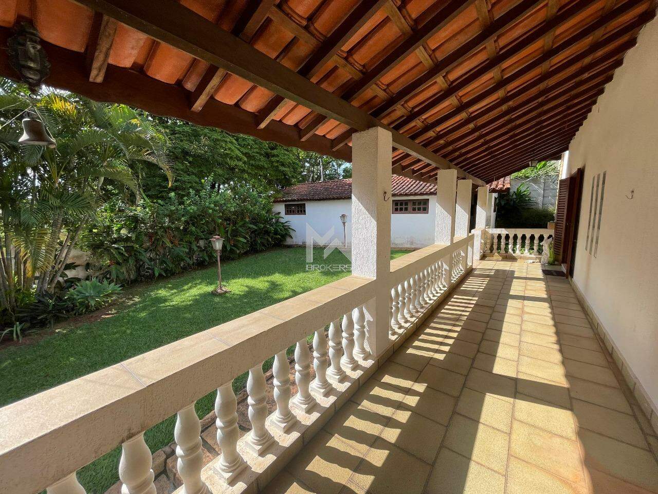 Casa em Condomínio à venda no Condomínio Chácaras do Lago: Varanda