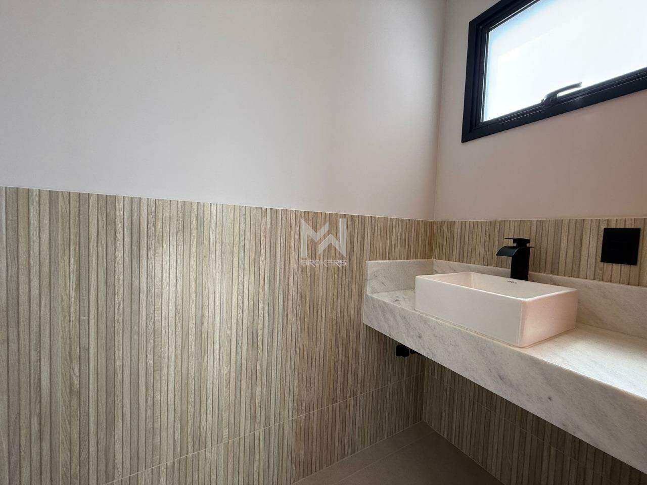 Casa em Condomínio à venda no Condominio Residencial Paradiso: lavabo