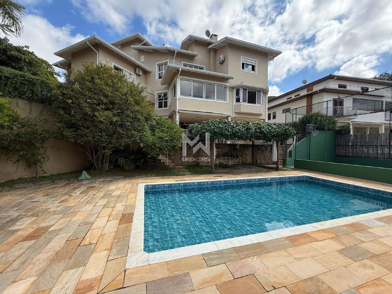 Casa em Condomínio à venda no Condomínio Marambaia: piscina