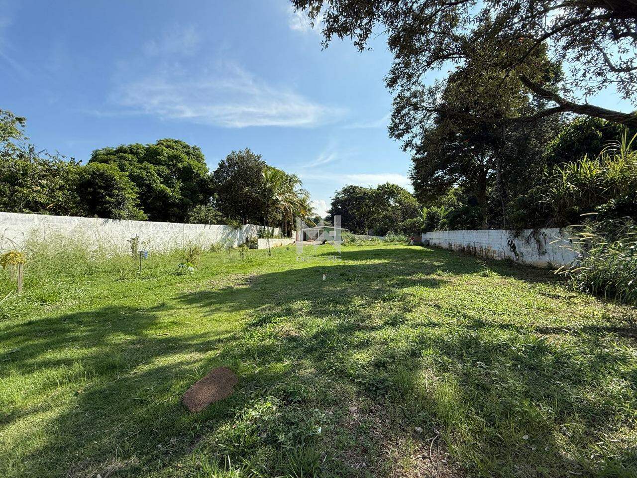 Chácara à venda no Chácaras São Bento: quintal