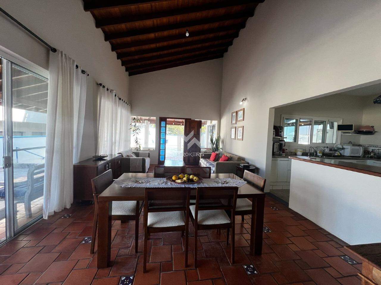 Casa em Condomínio à venda no Condomínio Terras de Vinhedo: salas