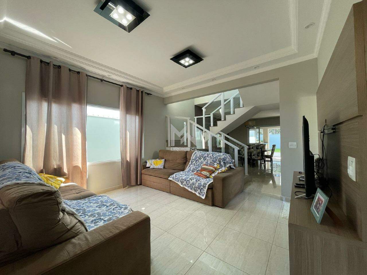 Casa em Condomínio para aluguel no Jardim Bandeirantes: sala