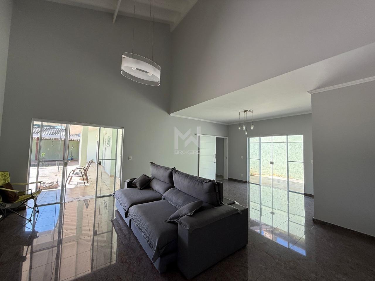 Casa em Condomínio à venda no Condomínio Marambaia: salas