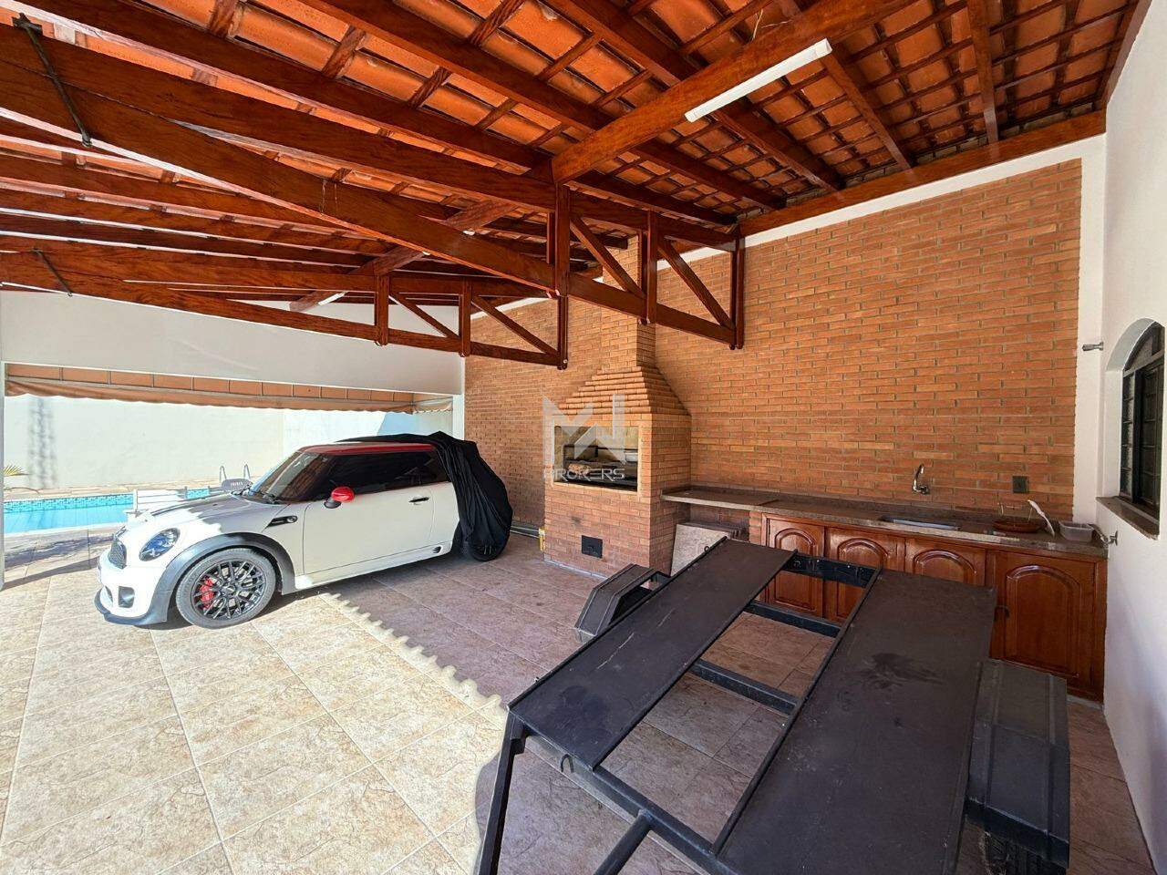 Casa em Condomínio para aluguel no Condomínio Marambaia: garagem