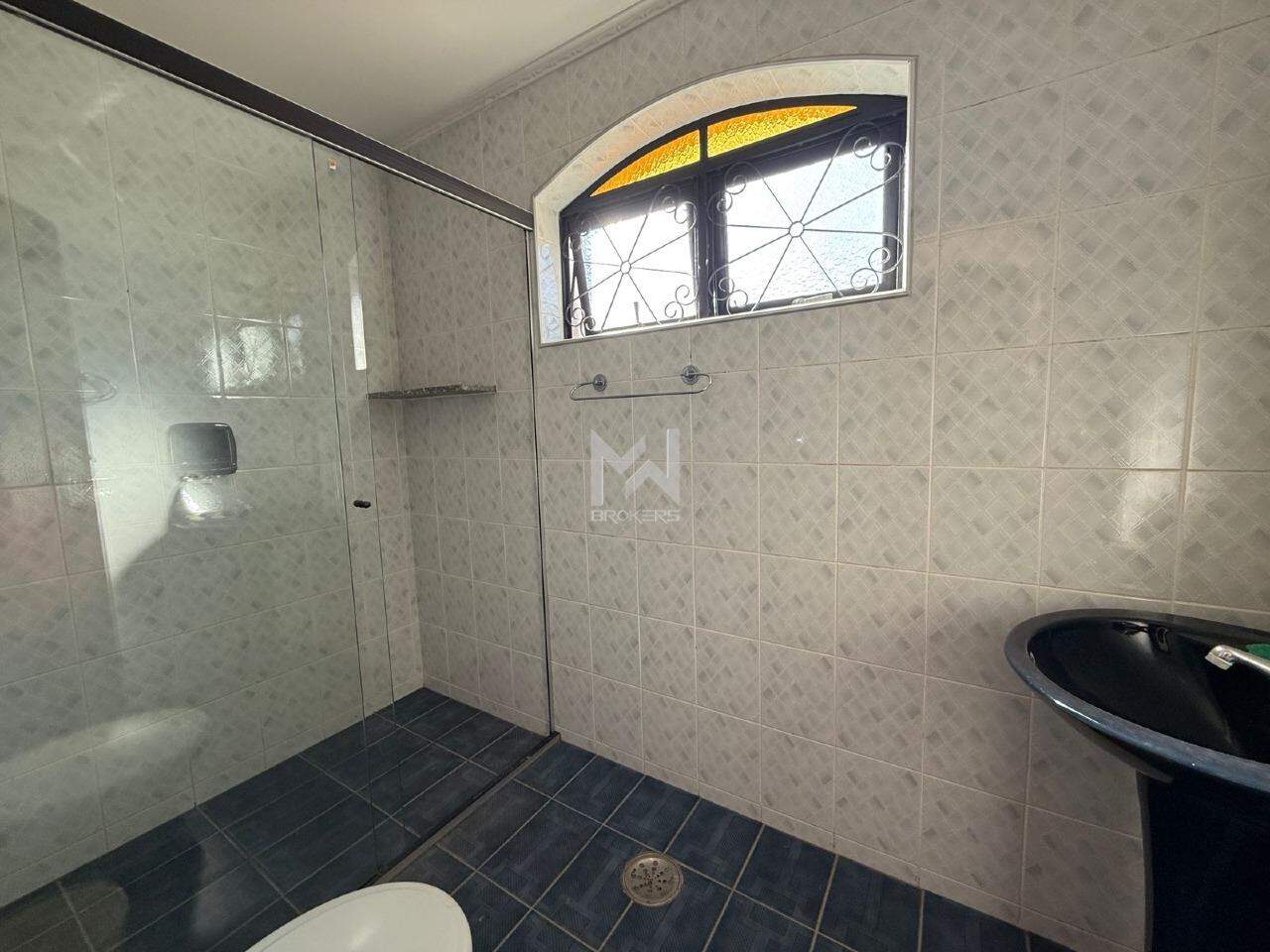 Casa em Condomínio para aluguel no Condomínio Marambaia: banheiro externo