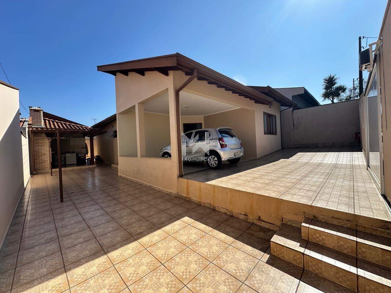 Casa à venda no Jardim das Palmeiras: fachada