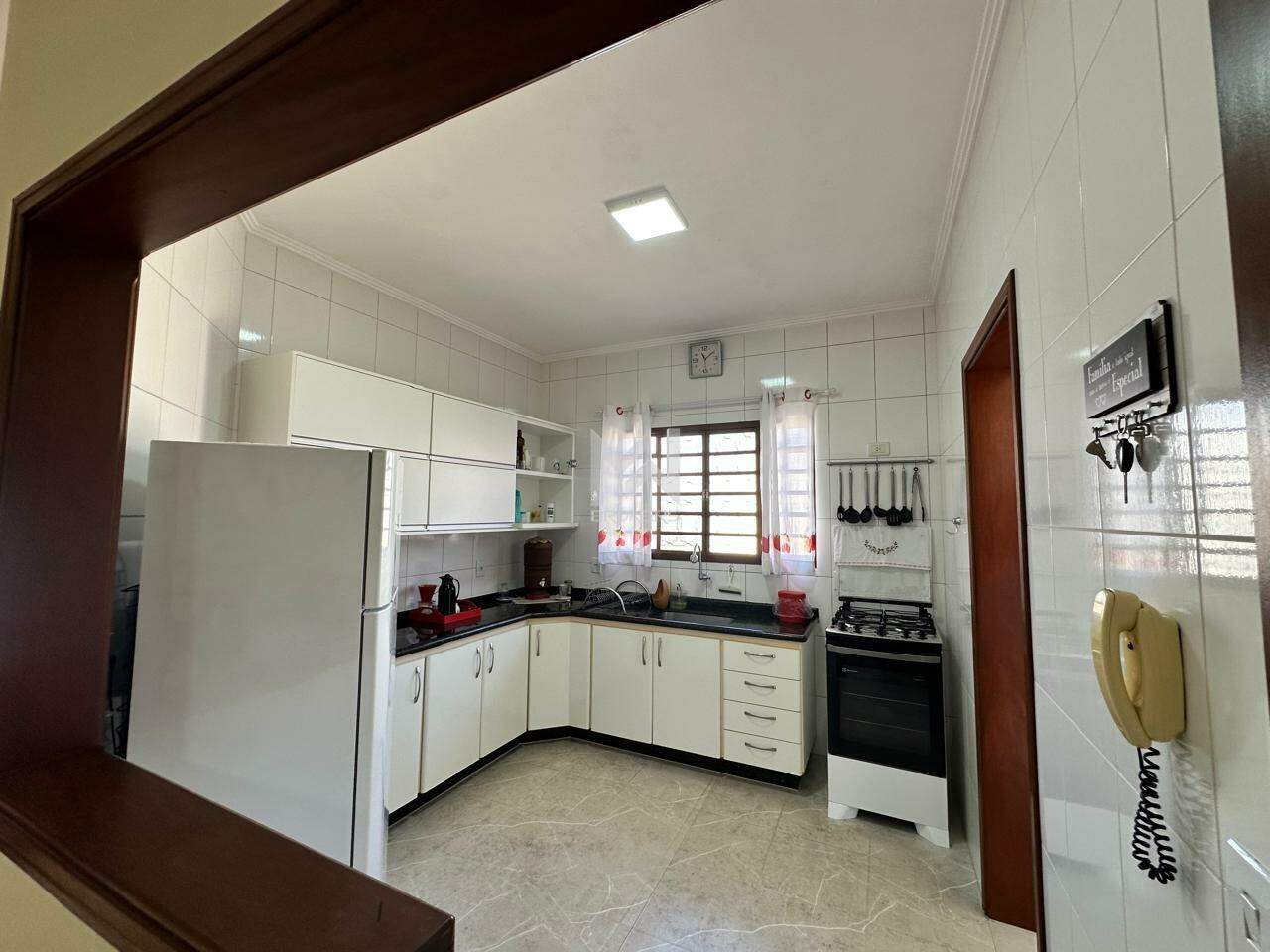 Casa à venda no Jardim das Palmeiras: cozinha