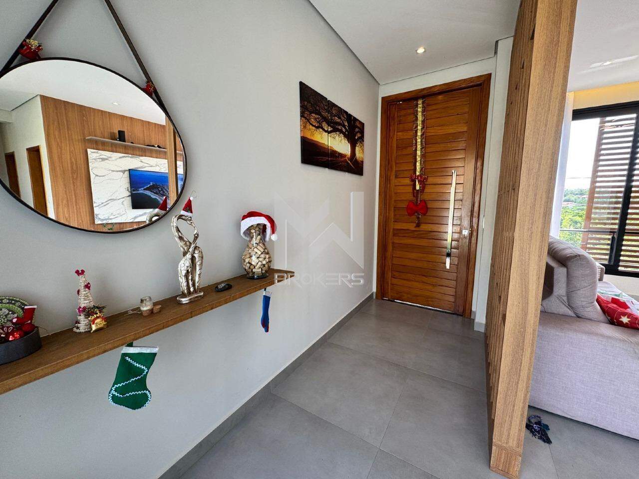 Casa em Condomínio à venda no Condominio Villa D Oro: hall de acesso