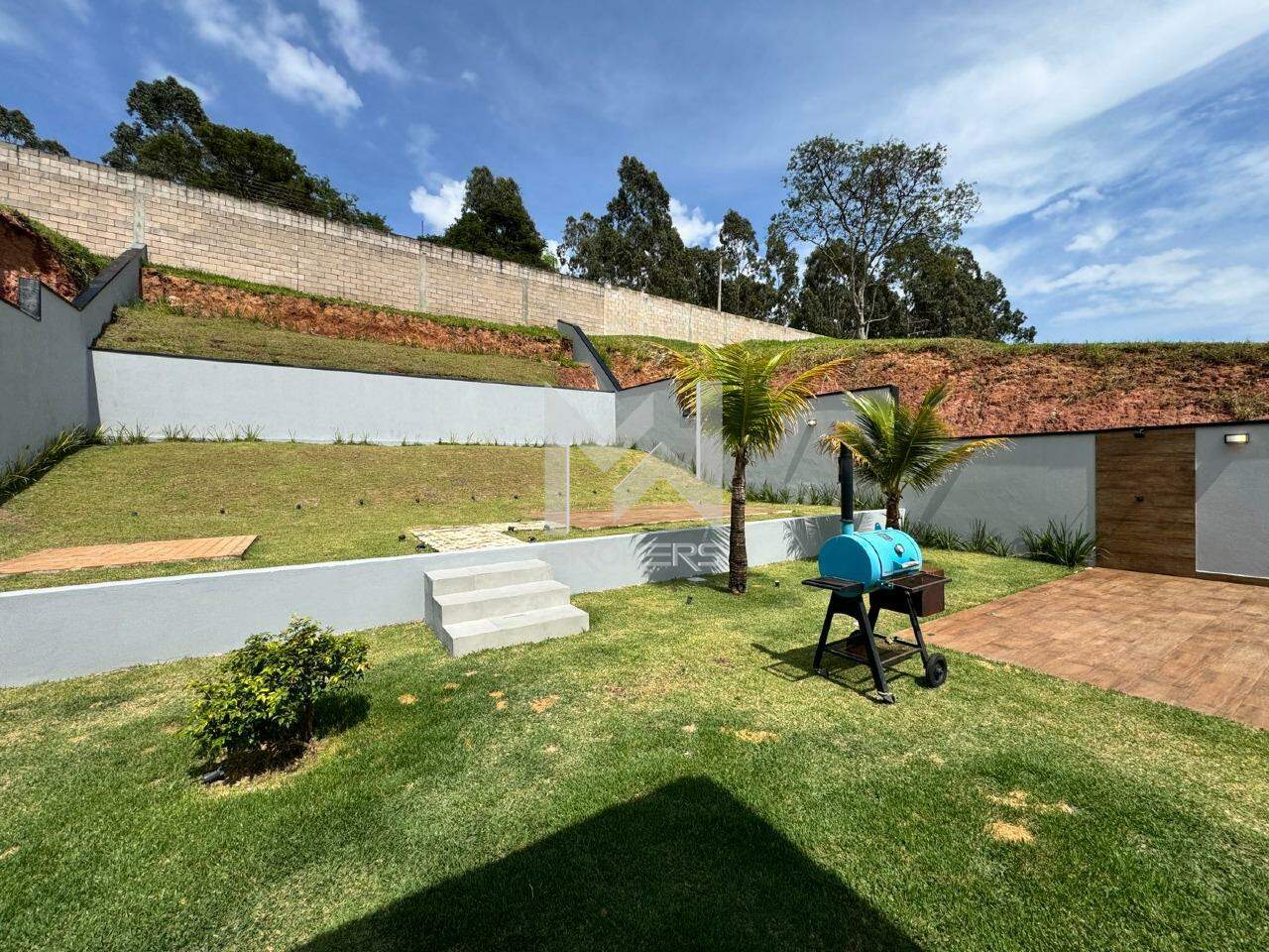 Casa em Condomínio à venda no Condominio Villa D Oro: fundos